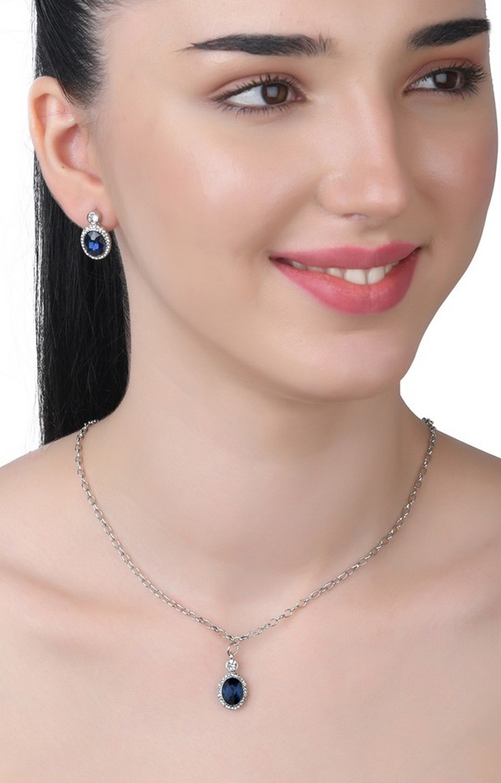 Lilly & sparkle | Lilly & Sparkle Silver Toned Chain With Oval Blue Stone Pendant And Stud Earrings 3