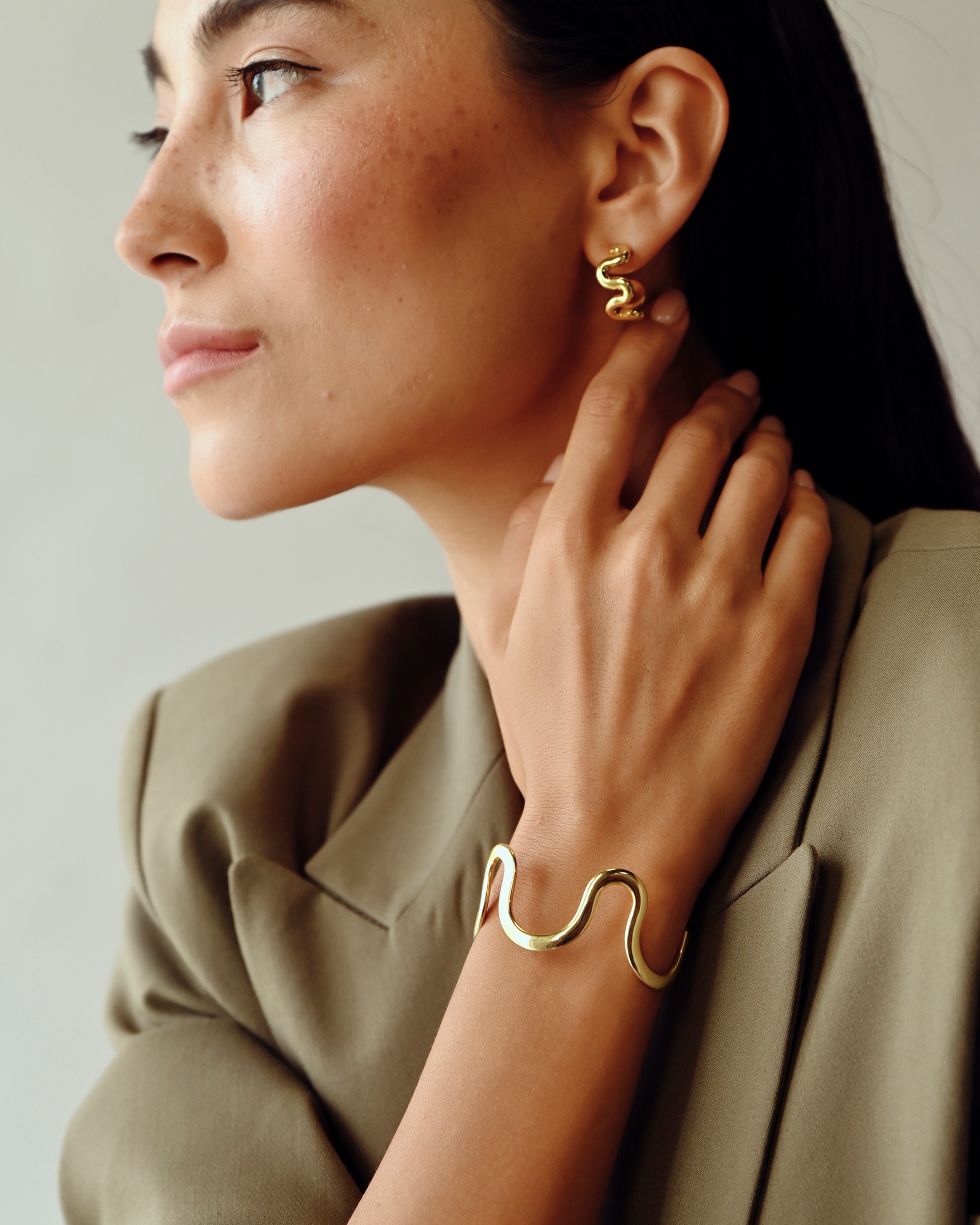 Swirl Solid Hoops