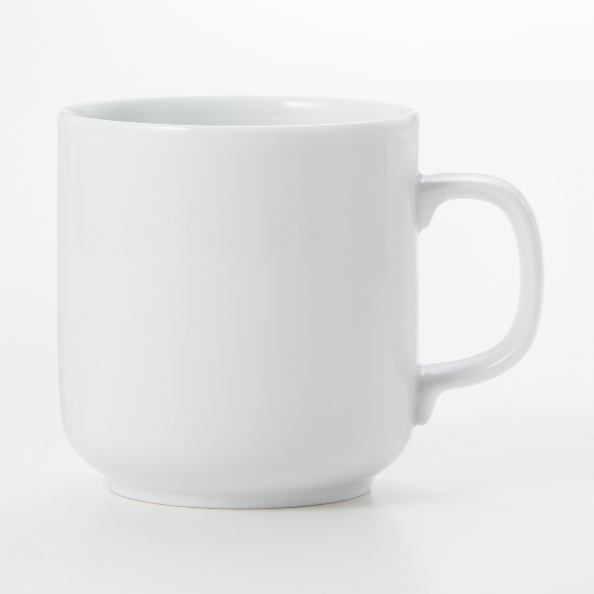 WHITE PORCELAIN MUG CUP