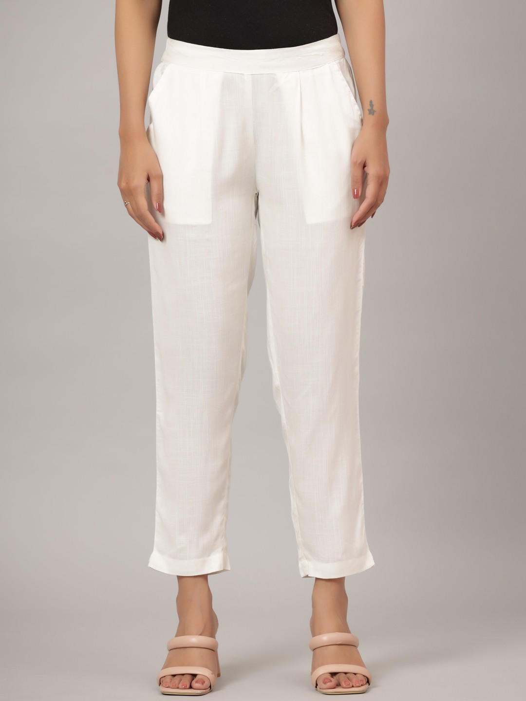 Women Cropped Regular Trousers