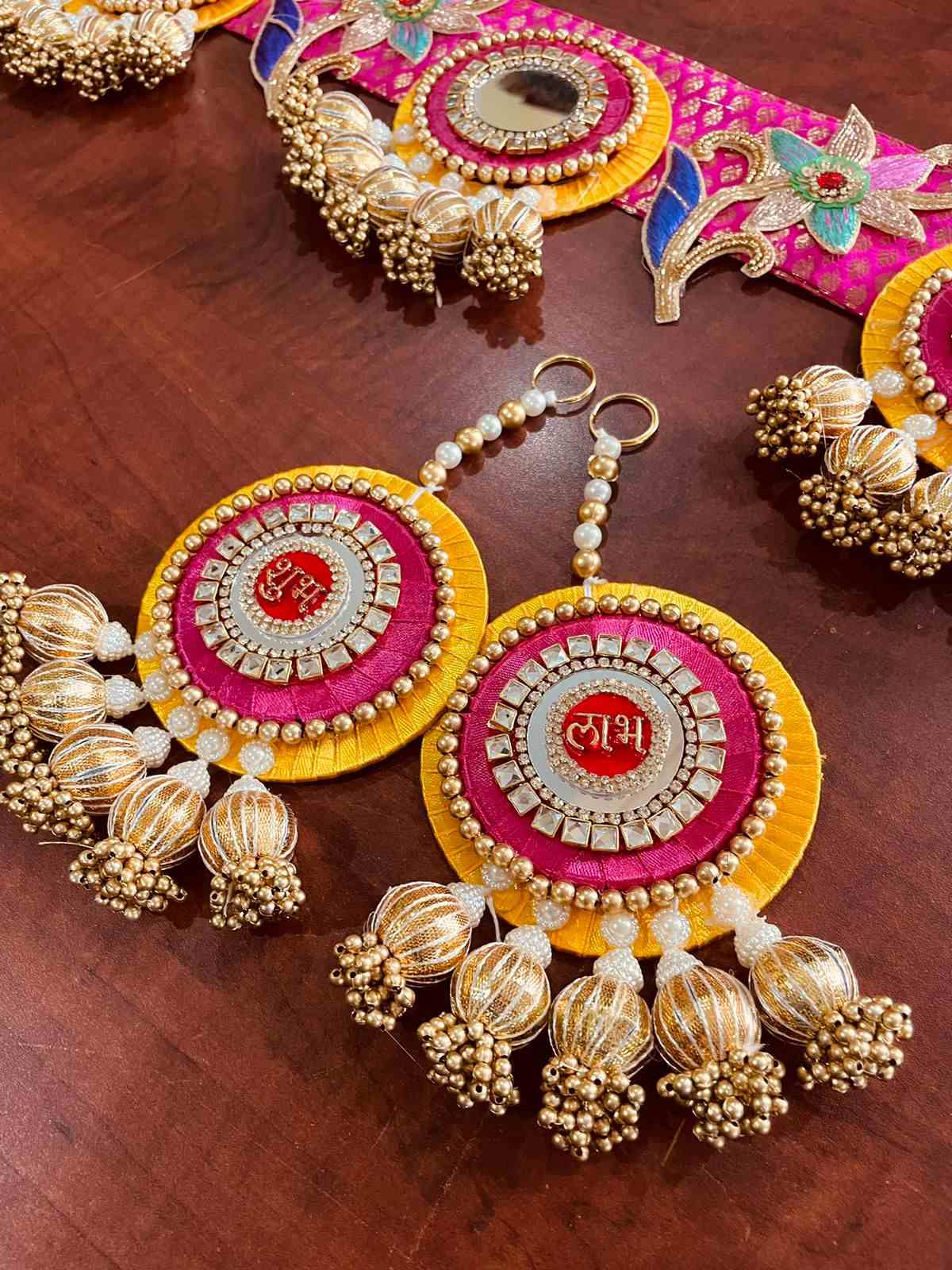 Gorgeous Bandarwal with hanging