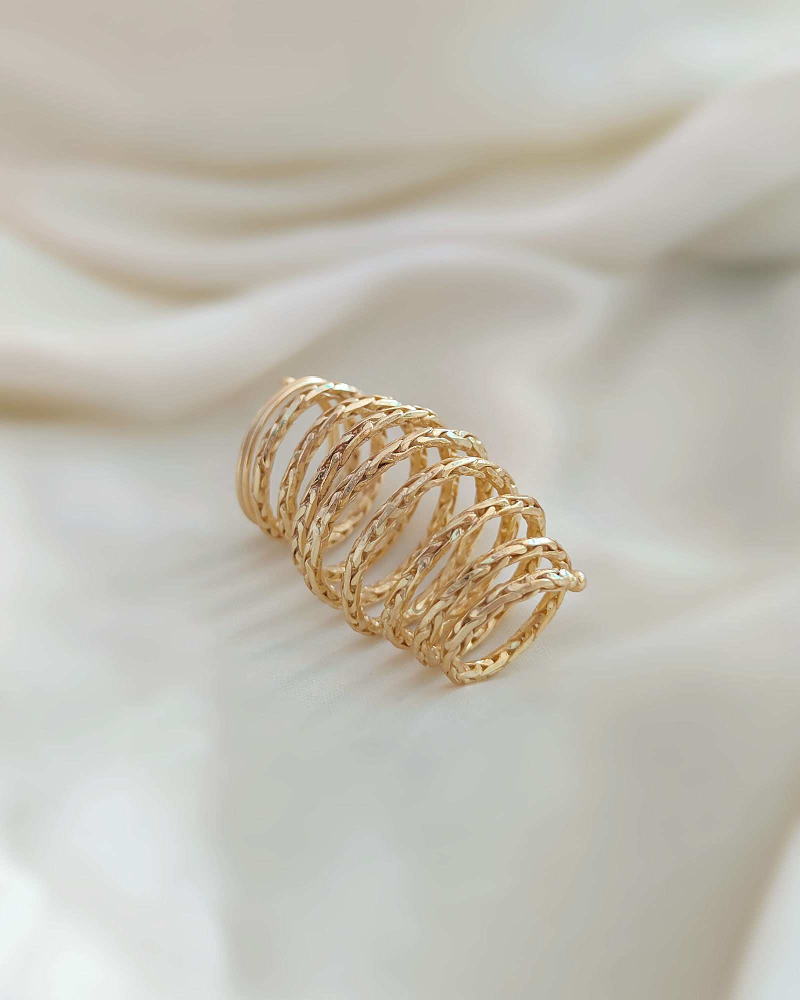 OH! Haute ring in gold