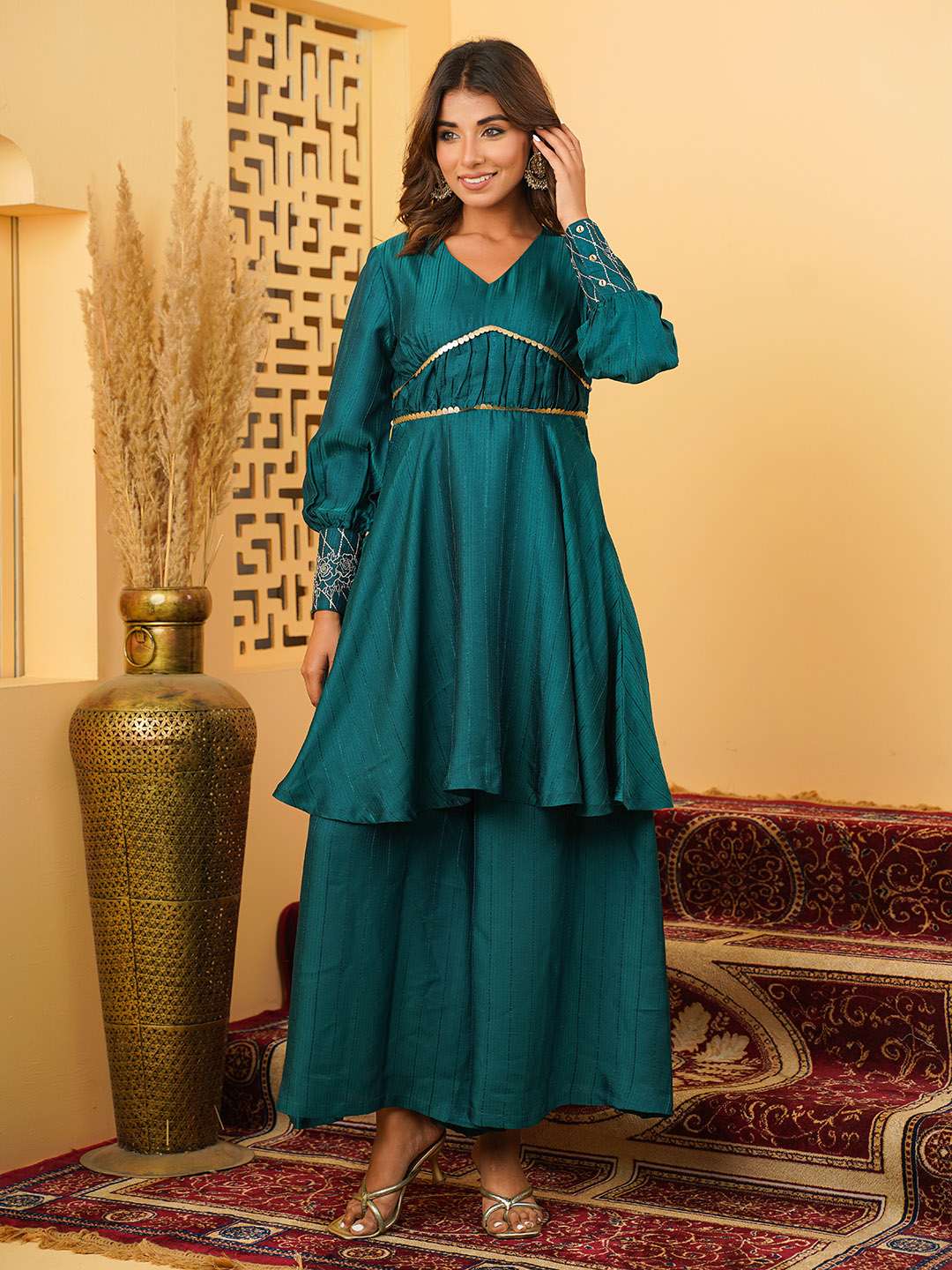 TEAL SILK FLAERD CO-ORD SET