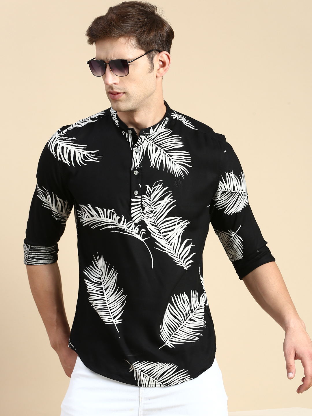 SHOWOFF Men's Mandarin Collar Above Knee Black Straight Kurta