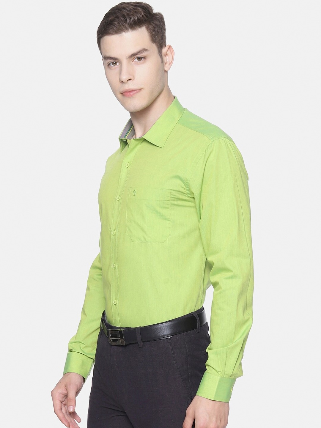 Ramraj Cotton | RAMRAJ COTTON Men Green Smart Slim Fit Solid Formal Shirt 2