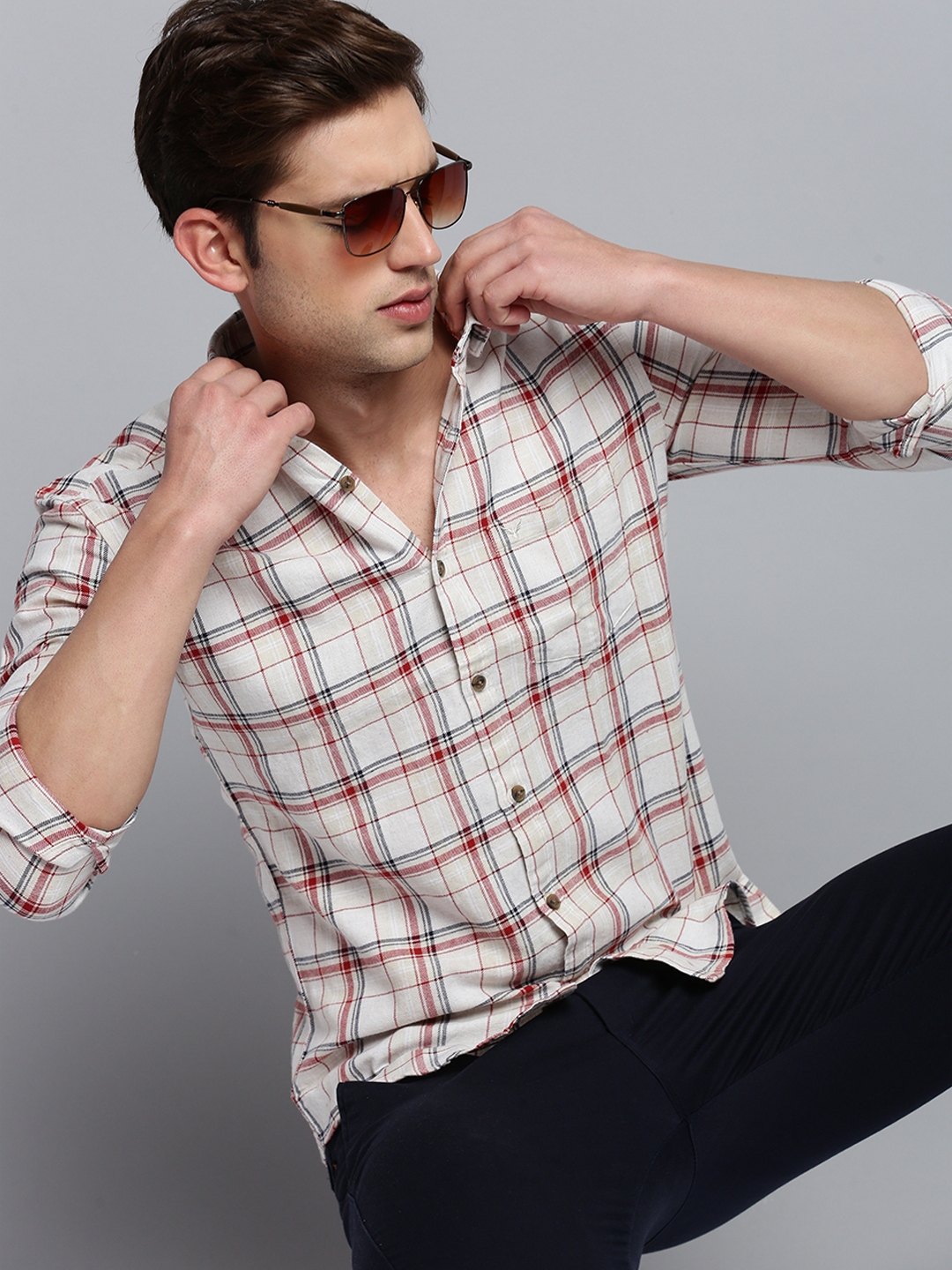 Showoff | SHOWOFF Men's Spread Collar Checked Beige Classic Shirt 0