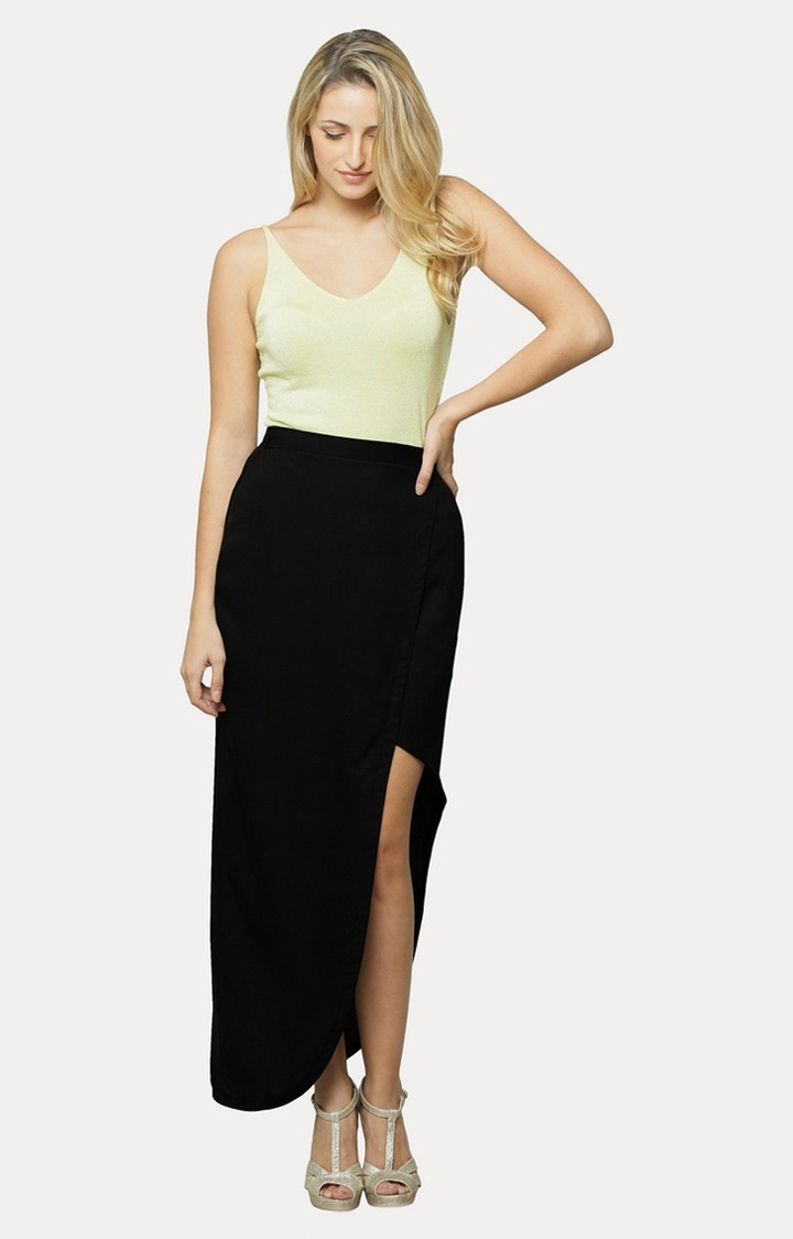 Women's Black Solid Asymmetric Skirt