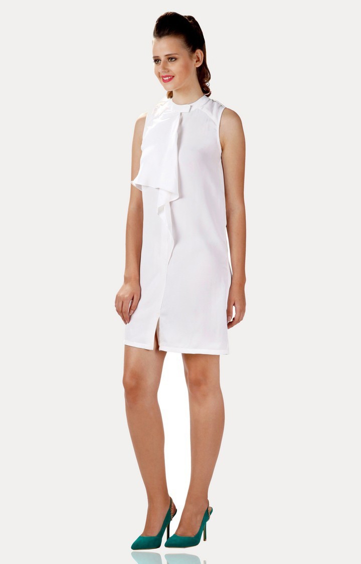 Women's White Crepe SolidCasualwear Shift Dress