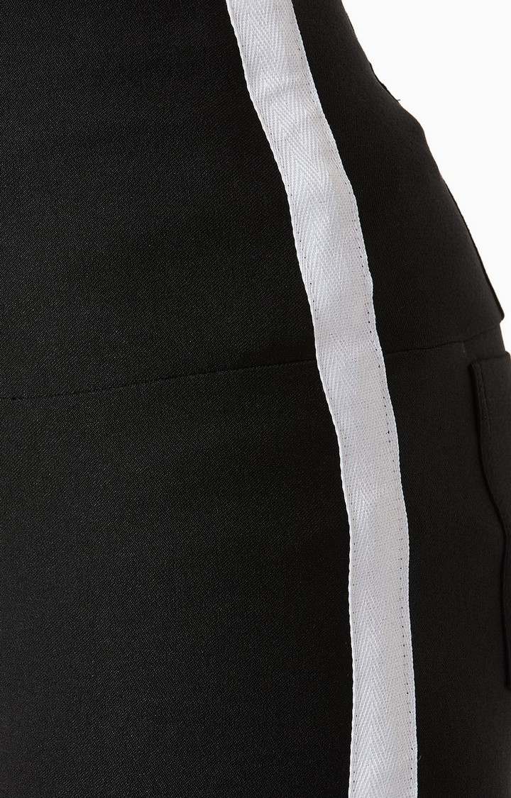 Women's Black Solid Jeggings