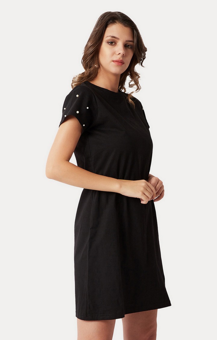 Women's Black Cotton SolidCasualwear Shift Dress