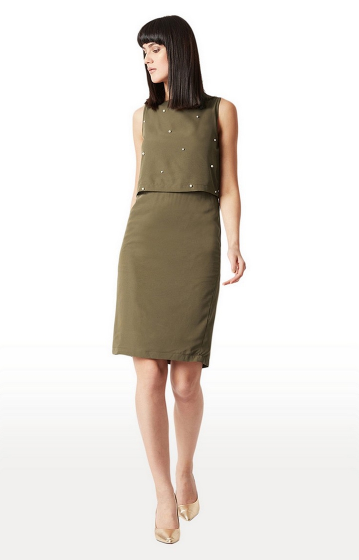 MISS CHASE | Women's Green Solid Sheath Dress 1