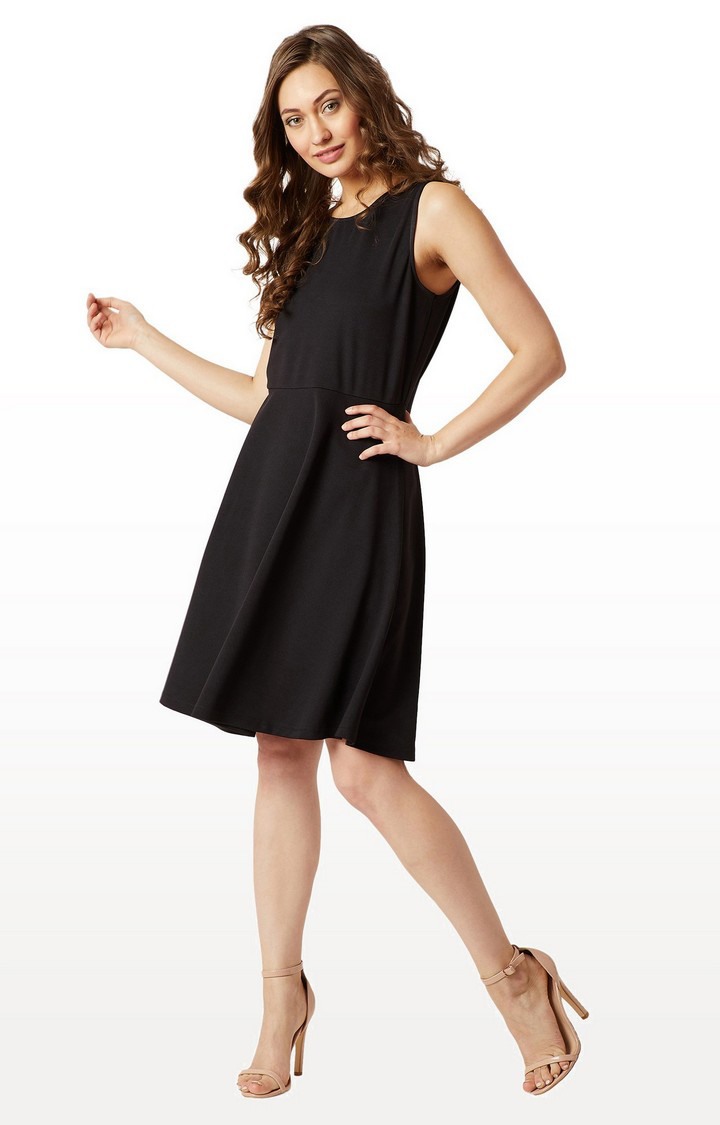 Women's Black Polyester SolidCasualwear Skater Dress