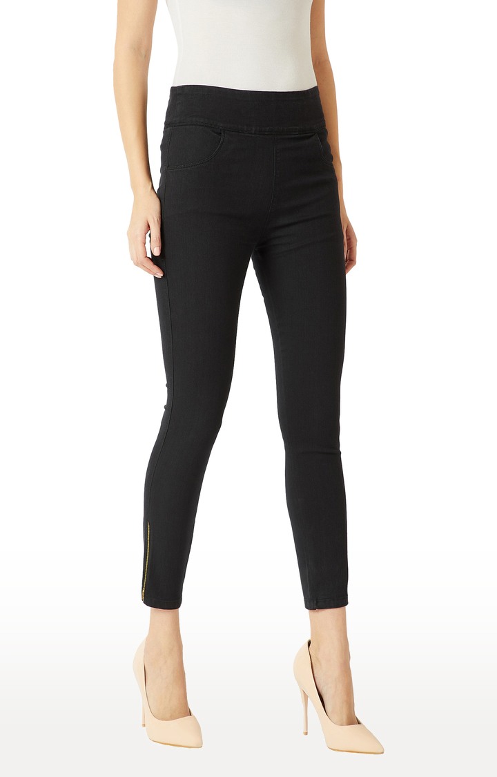 Women's Black Solid Jeggings