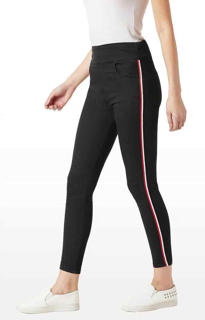 Women's Black Solid Jeggings