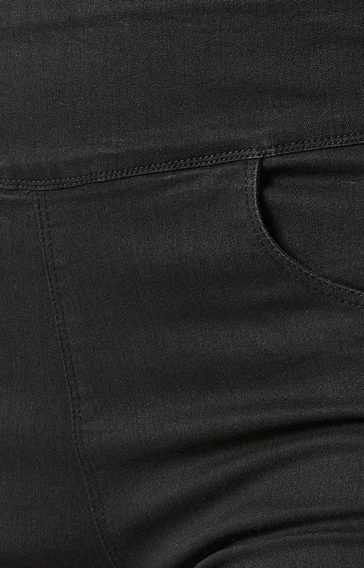 Women's Black Solid Jeggings