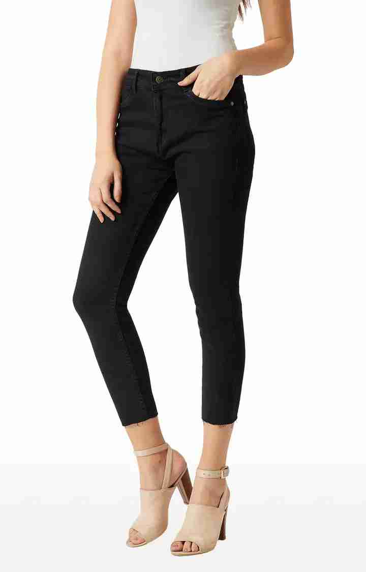 Women's Black Solid Slim Jeans