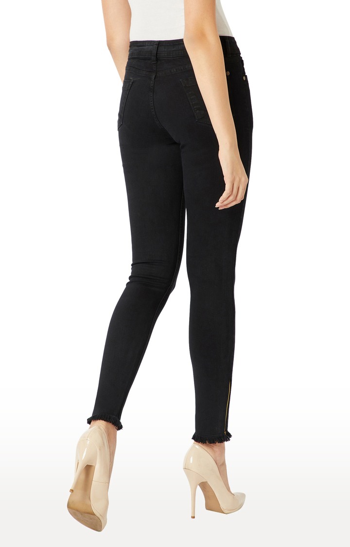 Women's Black Solid Skinny Jeans