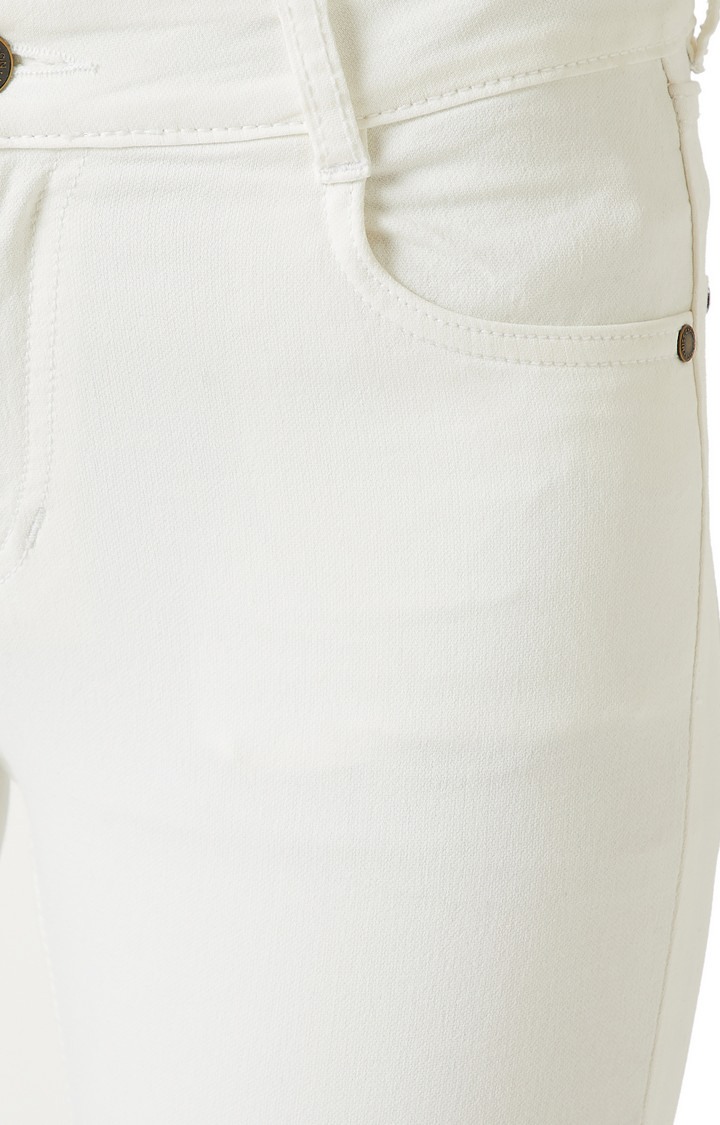 Women's White Solid Slim Jeans