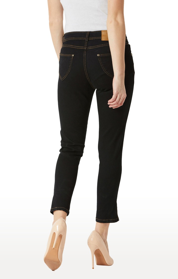 Women's Black Solid Skinny Jeans