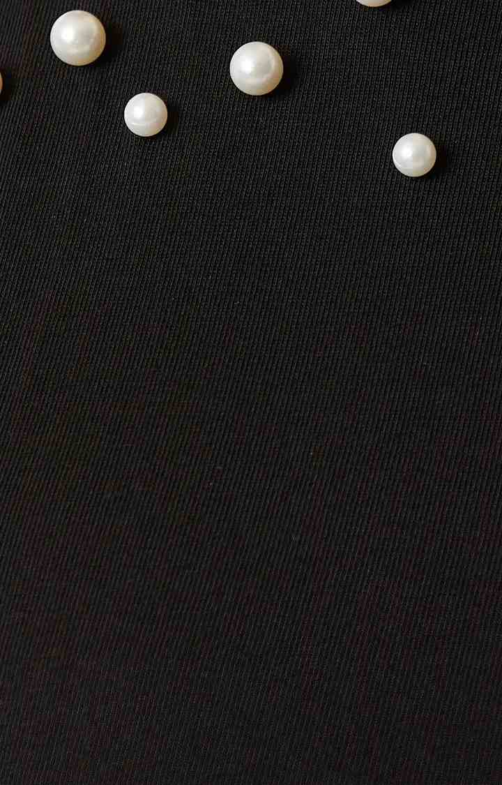 Women's Black Cotton SolidCasualwear Crop Top