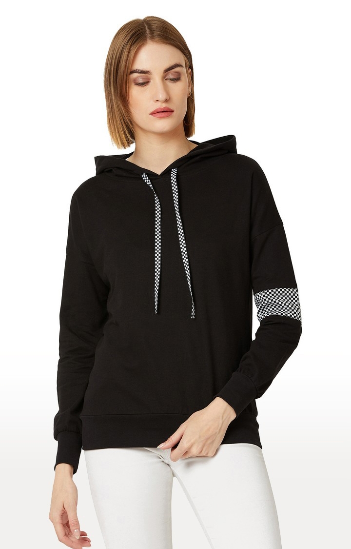 MISS CHASE | Women's Black Solid Hoodies 0