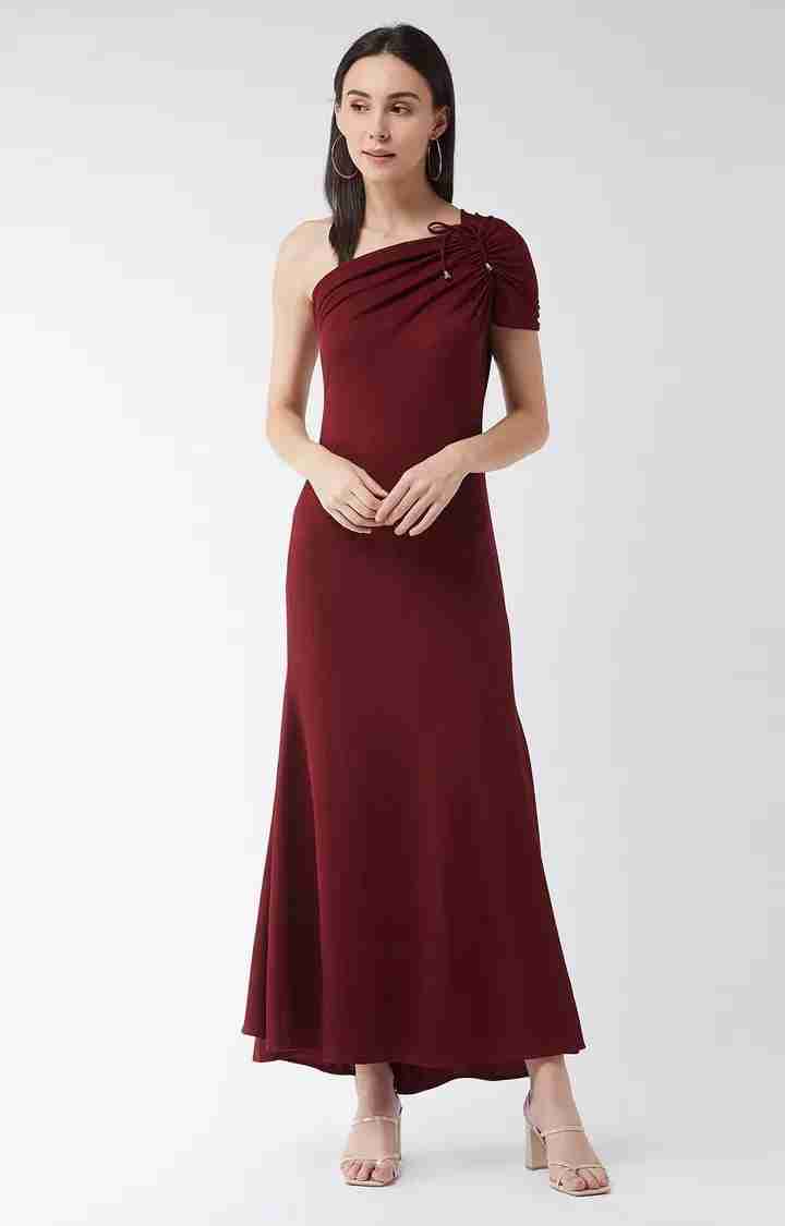 Women's Red Polyester SolidEveningwear Gowns