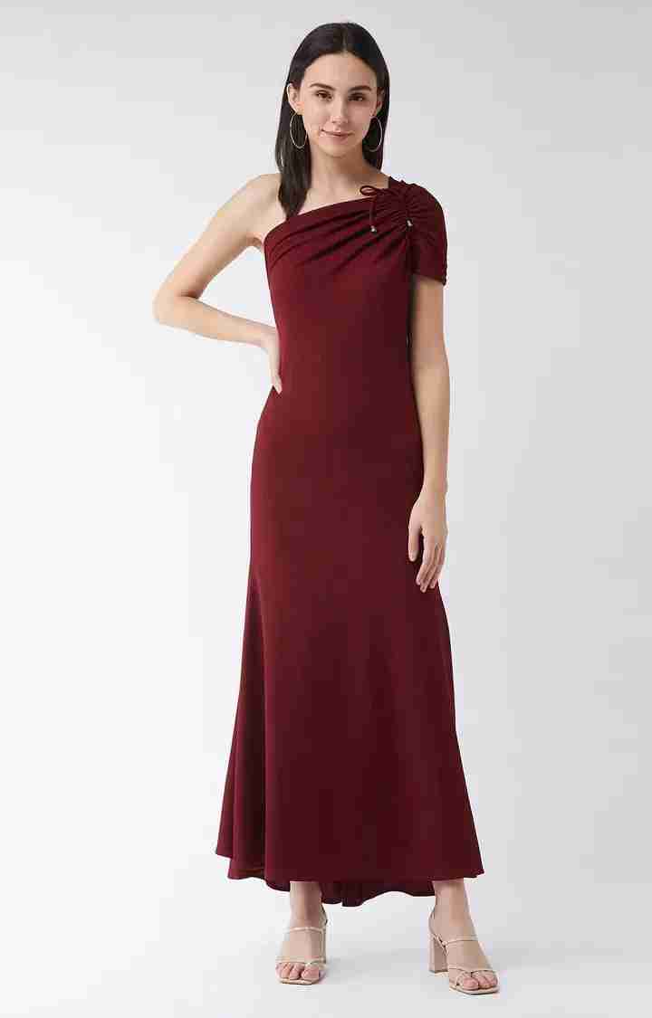 Women's Red Polyester SolidEveningwear Gowns