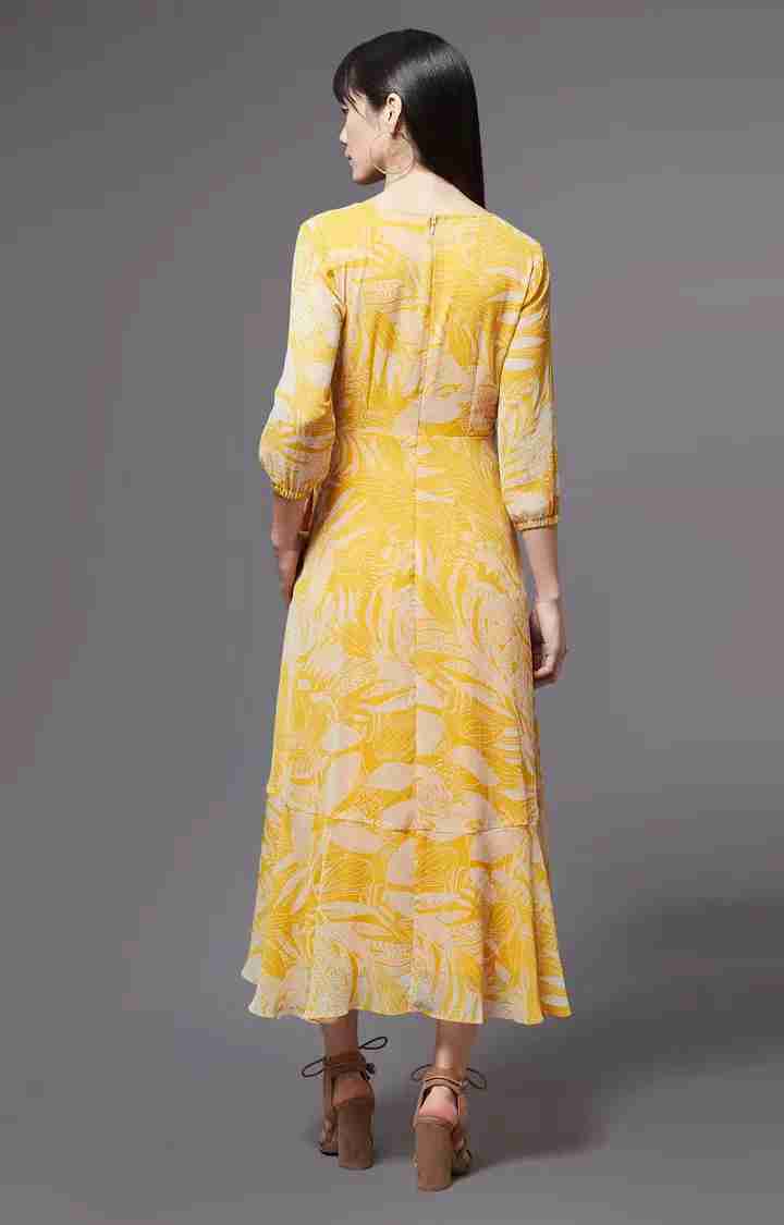 Women's Yellow Polyester FloralCasualwear Tiered Dress