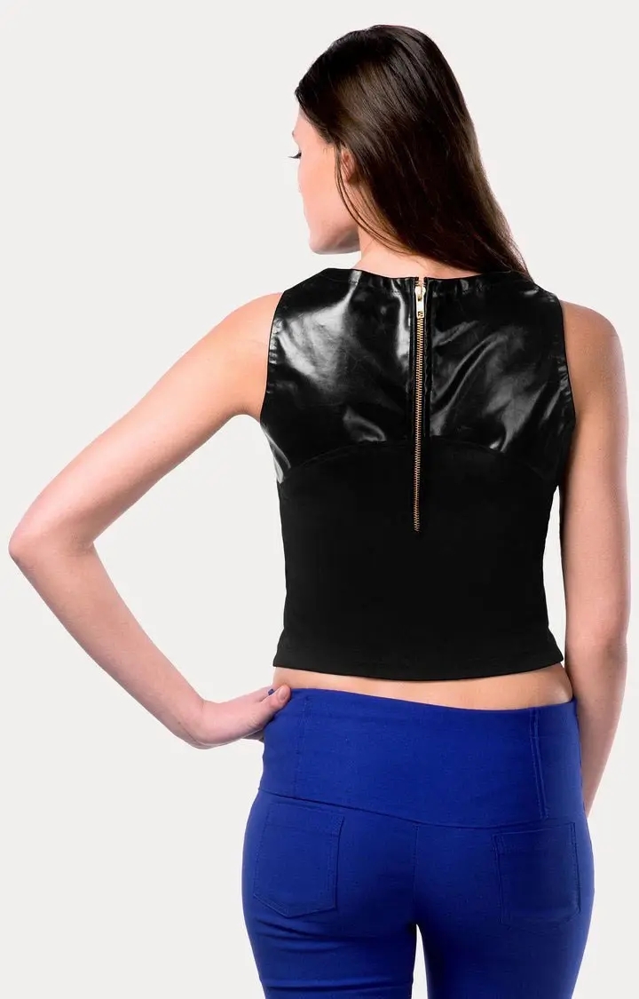 Women's Black Viscose SolidCasualwear Crop Top