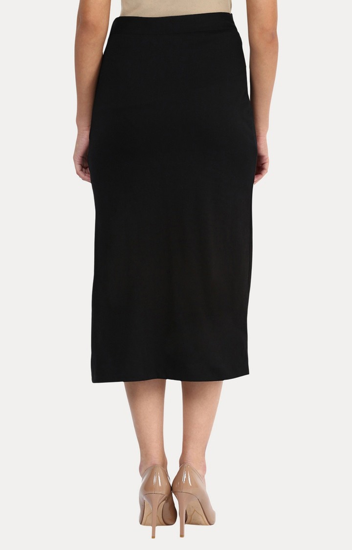 Women's Black Solid Straight Skirt