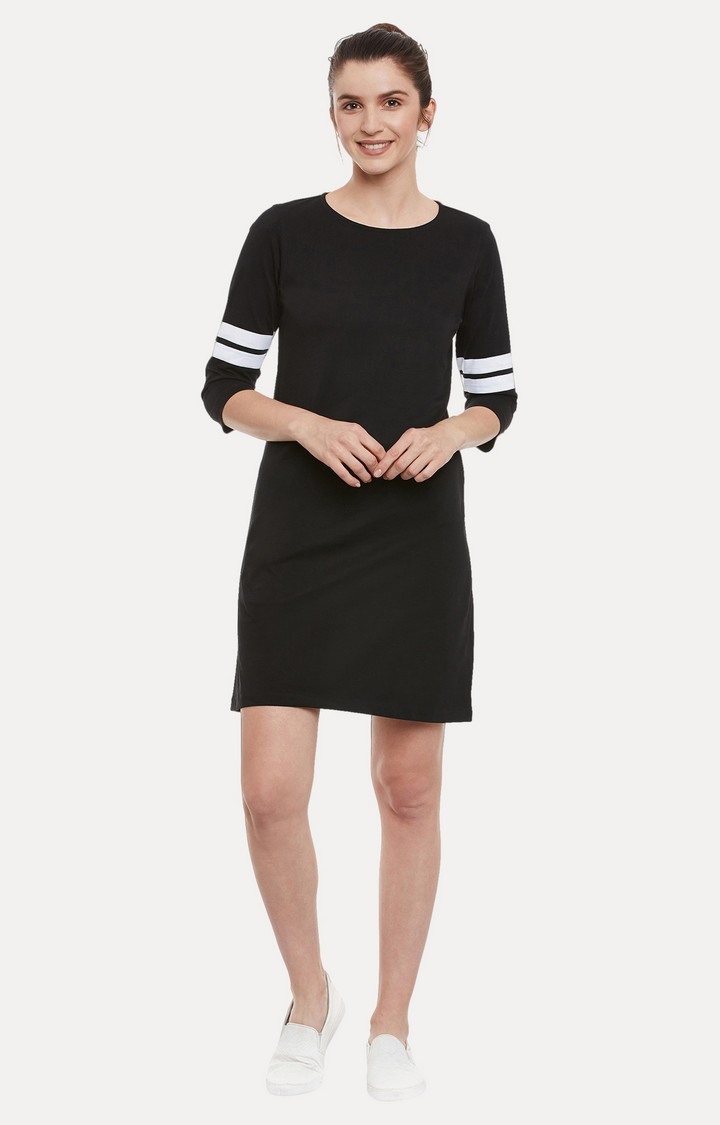 Women's Black Cotton SolidCasualwear Shift Dress