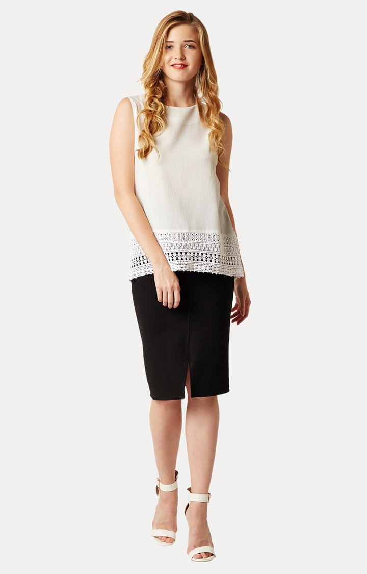 Women's White Chiffon SolidCasualwear Tops