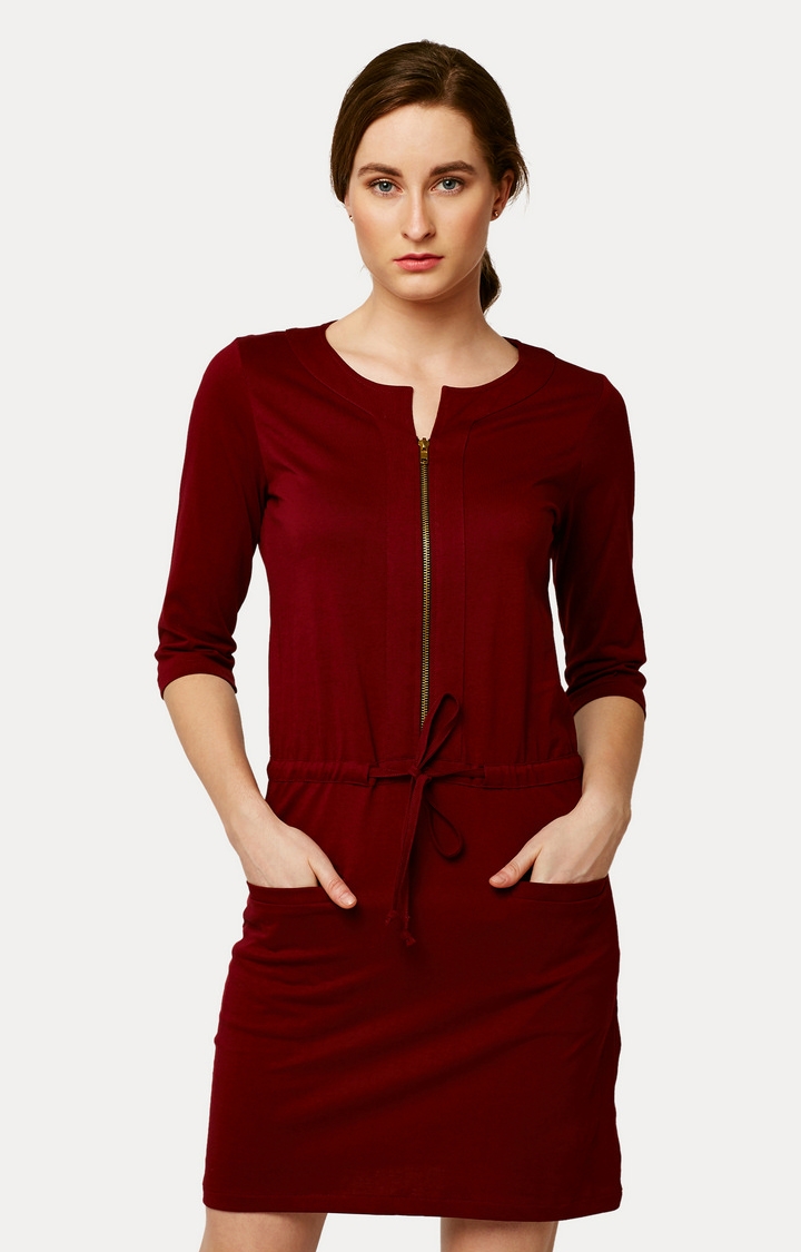 Women's Red Cotton SolidCasualwear Shift Dress