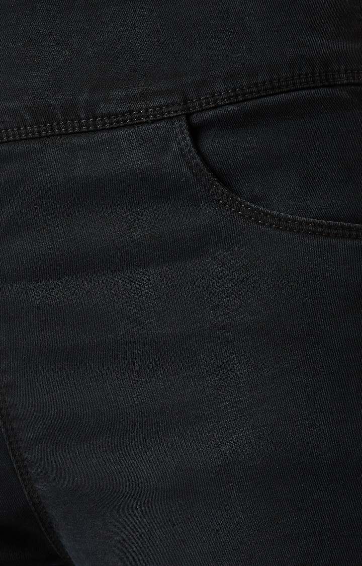 Women's Black Solid Jeggings