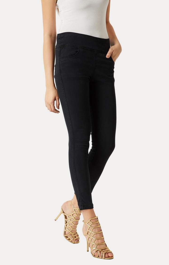Women's Black Solid Jeggings