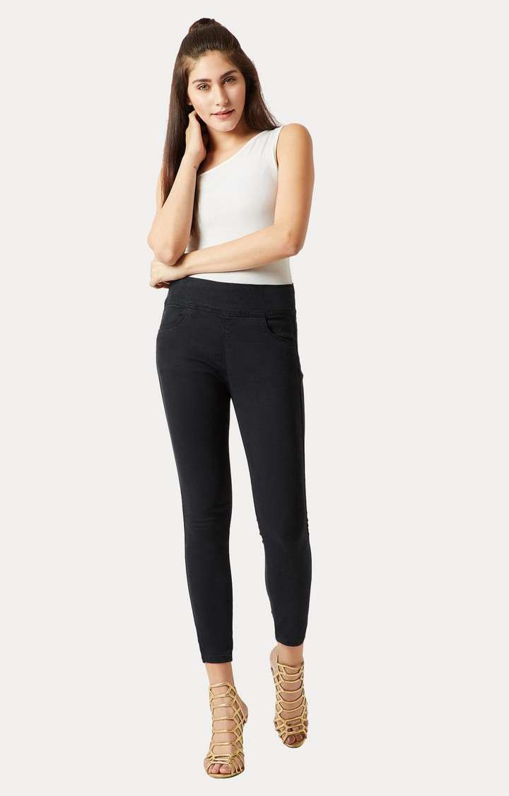 Women's Black Solid Jeggings