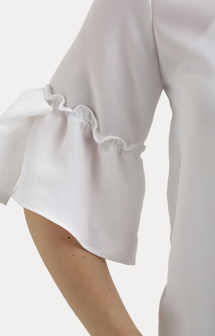 Women's White Polyester SolidCasualwear Tops