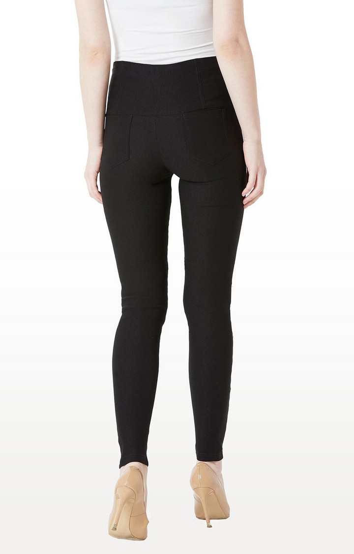 Women's Black Solid Jeggings