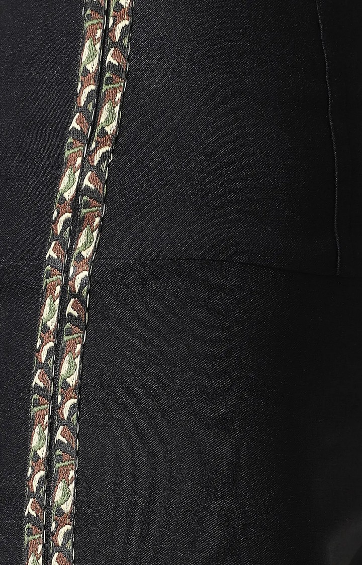 Women's Black Solid Jeggings