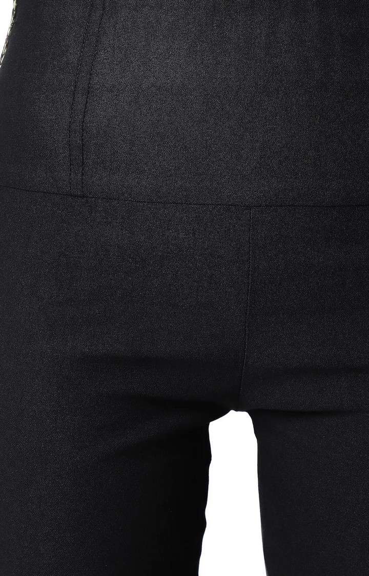 Women's Black Solid Jeggings