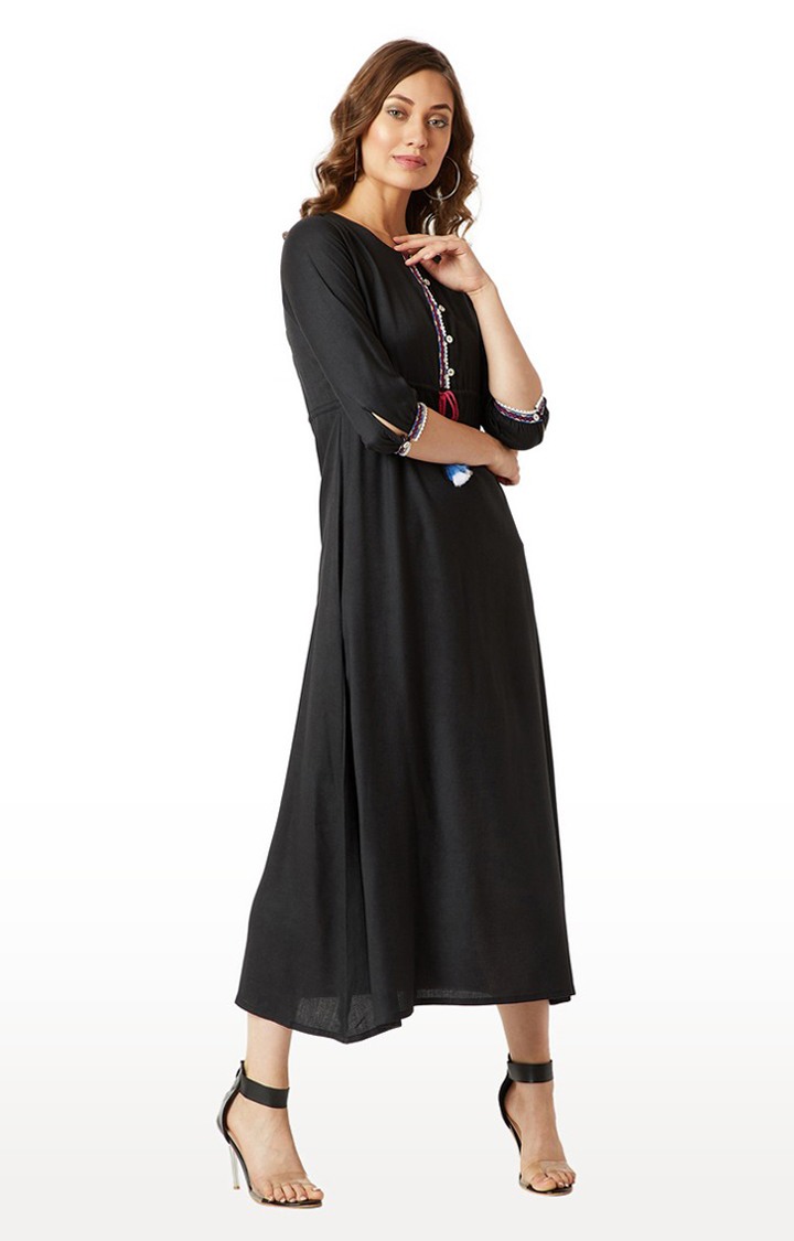 Women's Black Rayon SolidCasualwear Maxi Dress
