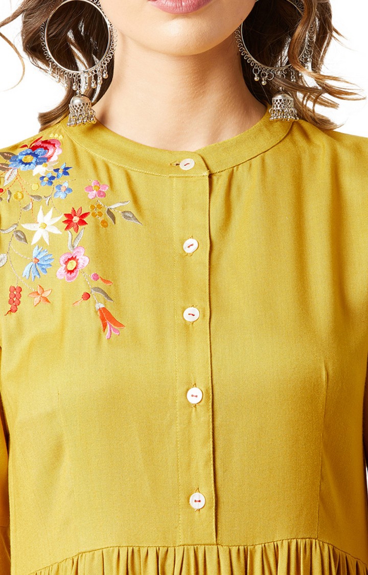 MISS CHASE | Women's Yellow Embroidered Kurta 4