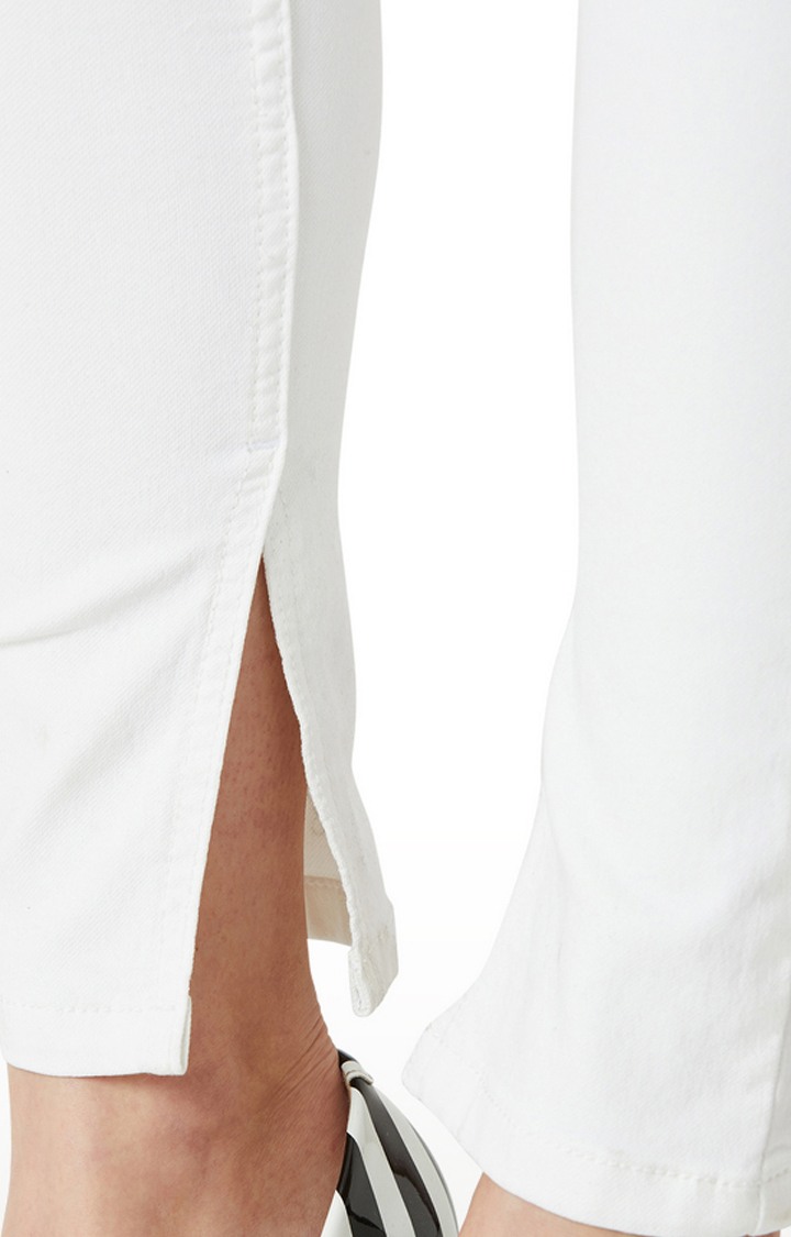 Women's White Solid Skinny Jeans