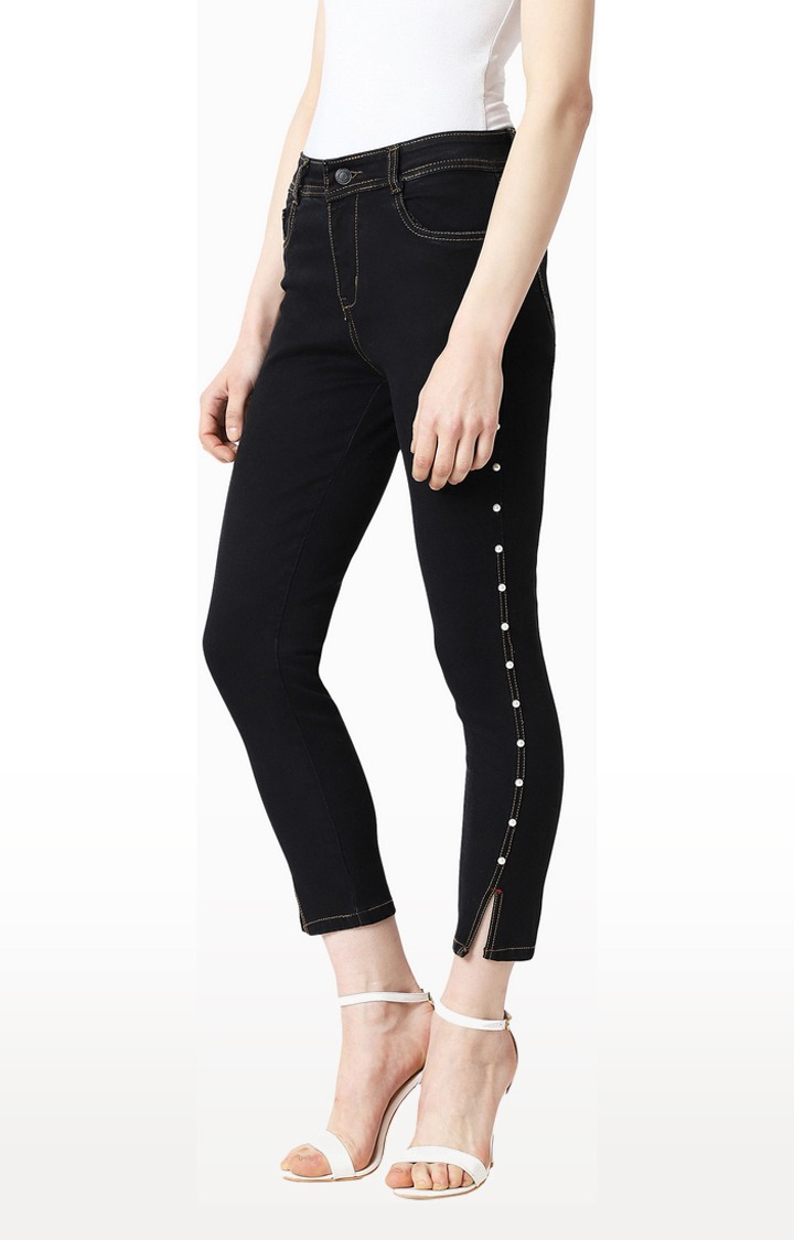 Women's Black Solid Capris