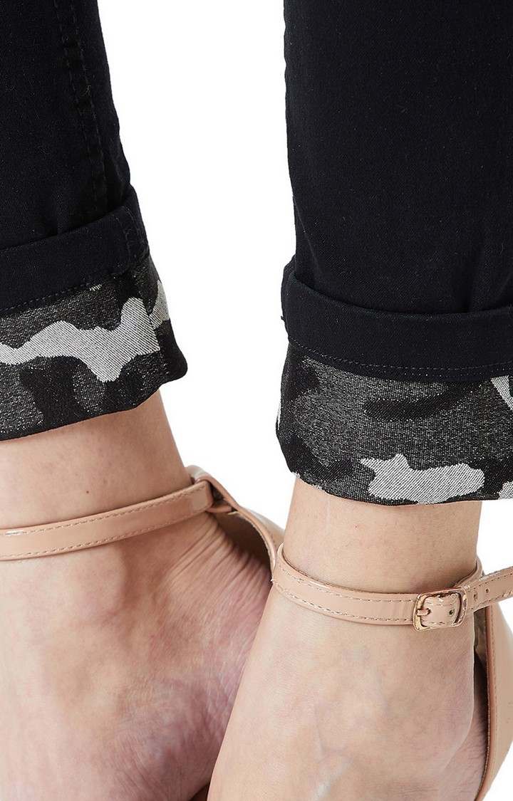 Women's Black Solid Skinny Jeans