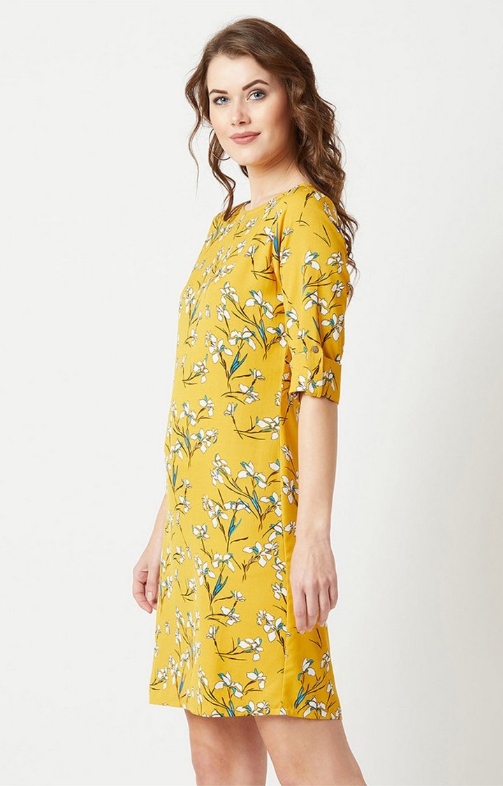 Women's Yellow Crepe Casualwear Shift Dress