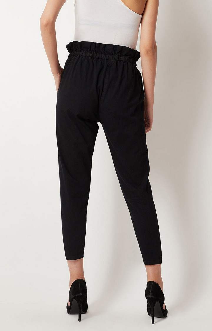 Women's Black Solid Capris
