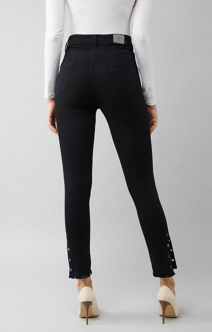 Women's Black Solid Slim Jeans