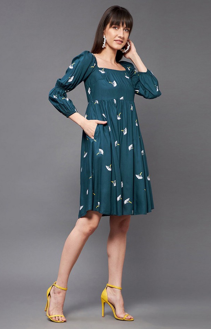 Women's Green Viscose Rayon Casualwear Fit & Flare Dress