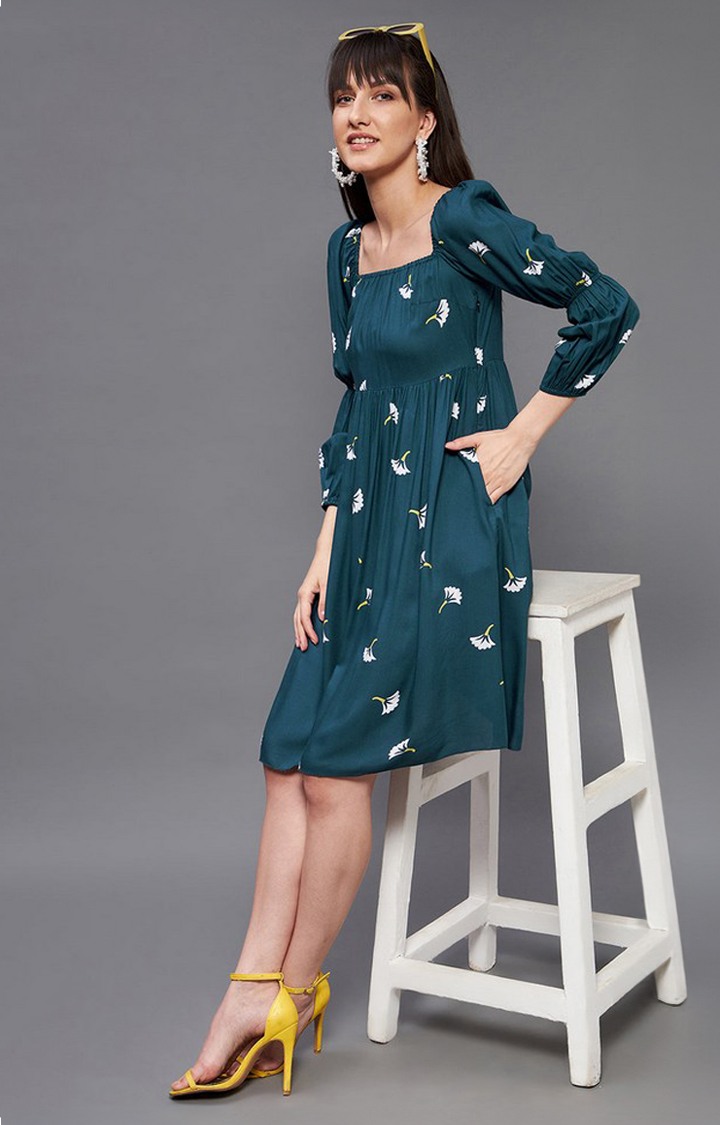 Women's Green Viscose Rayon Casualwear Fit & Flare Dress